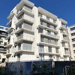 Apartment By The Sea Ap. 9 *