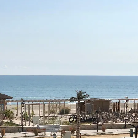 アパート By The Sea Ap. 9 ナボダリ